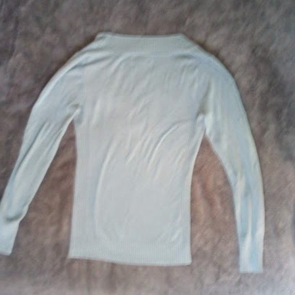 Free w/ the purchase of 2 or more items. - Picture 8 of 9